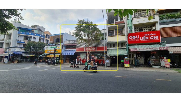 SIÊU HIẾM-Cho thuê nhà Mặt Tiền Độc Lập q.Tân Phú, 122m²- NGAY NGÃ TƯ